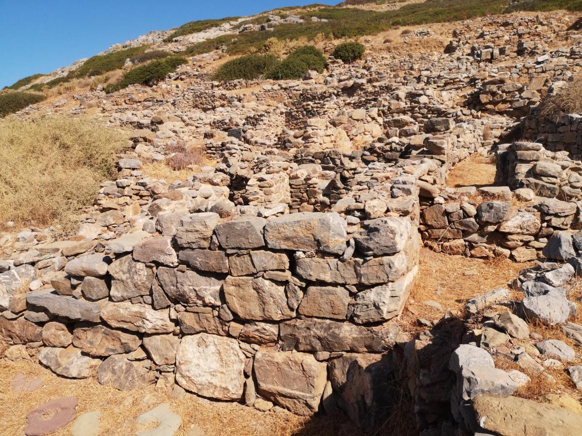 Villa Lir Tholos  Exteriör bild