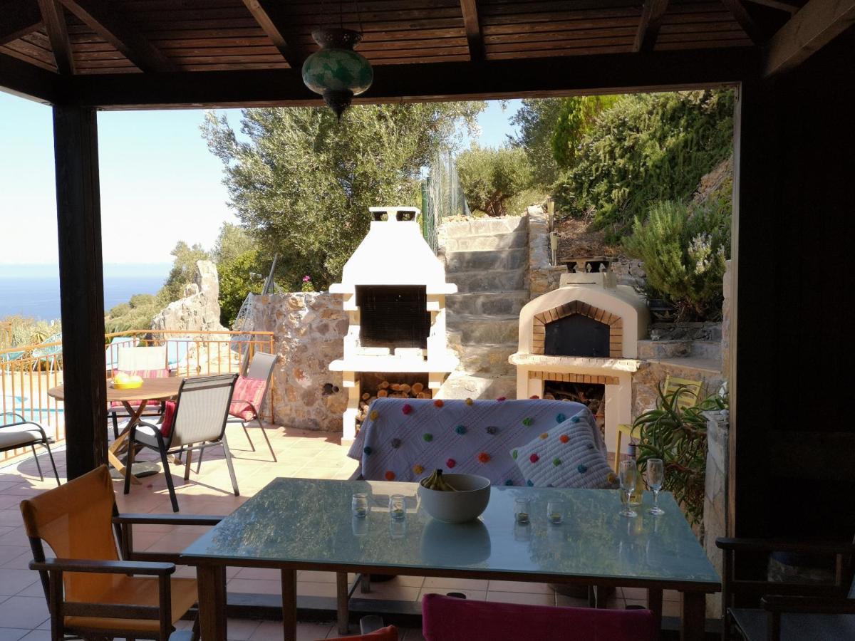 Villa Lir Tholos  Exteriör bild
