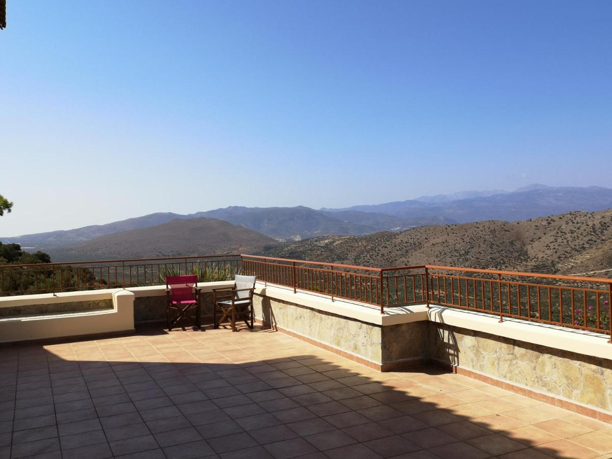 Villa Lir Tholos  Exteriör bild